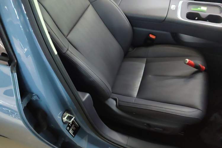 Used Leapmotor B01 2025 550 LiDAR Edition Right Front Seat
