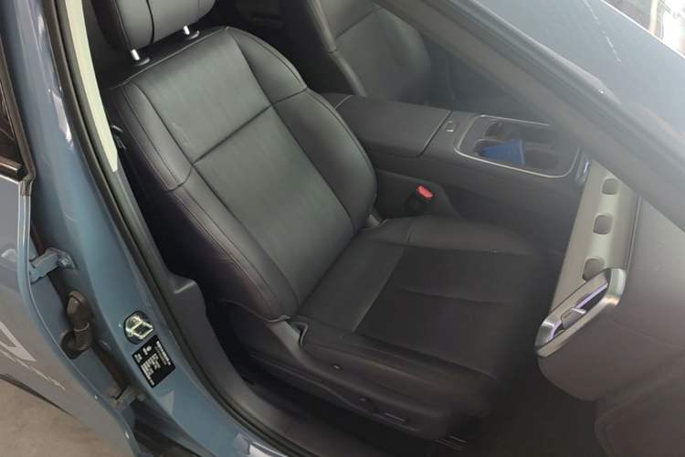 Used Leapmotor B01 2025 550 LiDAR Edition Right Front Seat