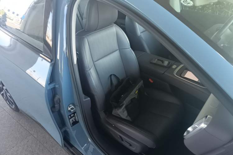 Used Leapmotor B01 2025 550 LiDAR Edition Right Front Seat