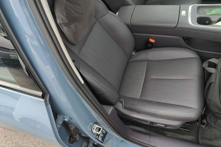 Used Leapmotor B01 2025 550 LiDAR Edition Right Front Seat