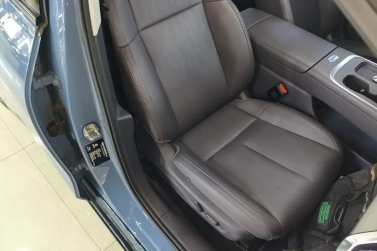 Used Leapmotor B01 2025 550 LiDAR Edition Right Front Seat