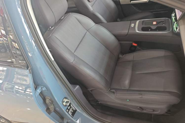 Used Leapmotor B01 2025 550 LiDAR Edition Right Front Seat