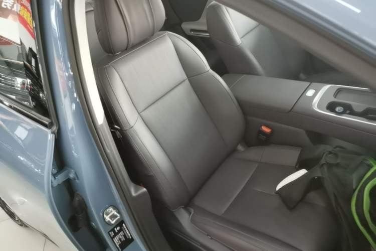 Used Leapmotor B01 2025 550 LiDAR Edition Right Front Seat