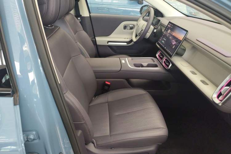 Used Leapmotor B01 2025 550 LiDAR Edition Right Front Seat