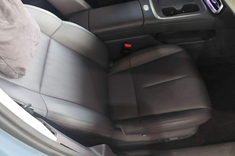Used Leapmotor B01 2025 550 LiDAR Edition Right Front Seat