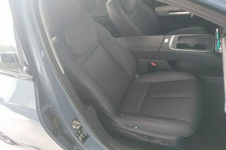 Used Leapmotor B01 2025 550 LiDAR Edition Right Front Seat