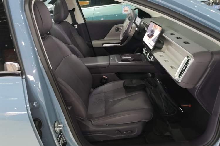 Used Leapmotor B01 2025 550 LiDAR Edition Right Front Seat