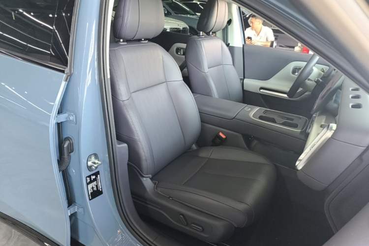Used Leapmotor B01 2025 550 LiDAR Edition Right Front Seat