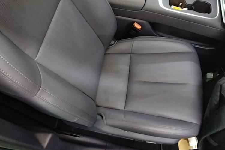 Used Leapmotor B01 2025 550 LiDAR Edition Right Front Seat