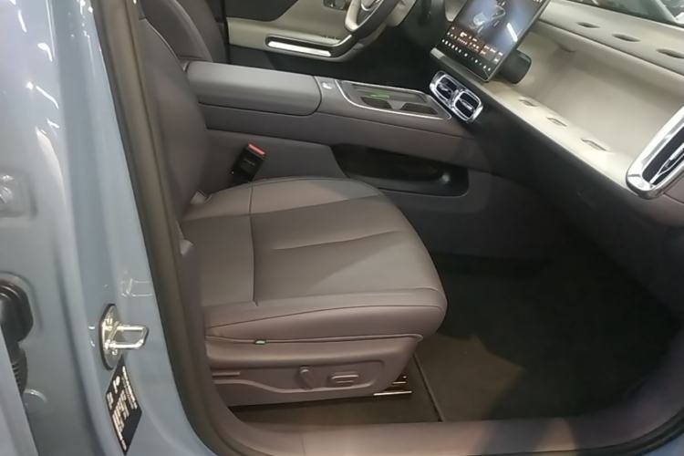 Used Leapmotor B01 2025 550 LiDAR Edition Right Front Seat