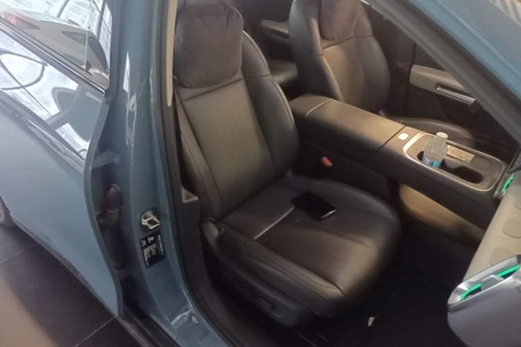 Used Leapmotor B01 2025 550 LiDAR Edition Right Front Seat