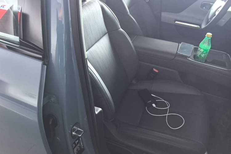 Used Leapmotor B01 2025 550 LiDAR Edition Right Front Seat