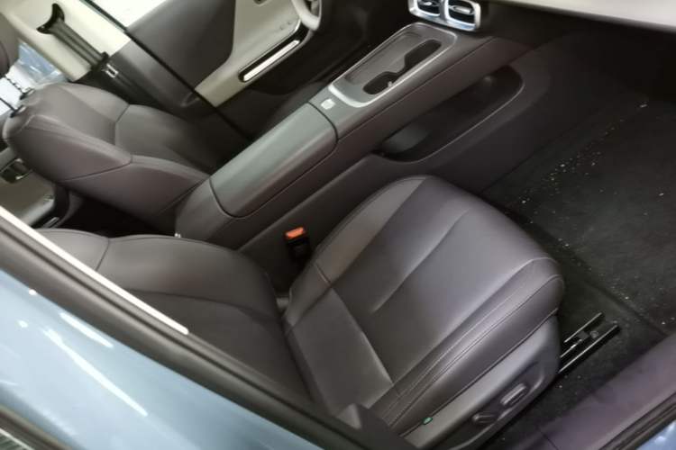 Used Leapmotor B01 2025 550 LiDAR Edition Right Front Seat
