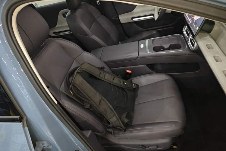 Used Leapmotor B01 2025 550 LiDAR Edition Right Front Seat