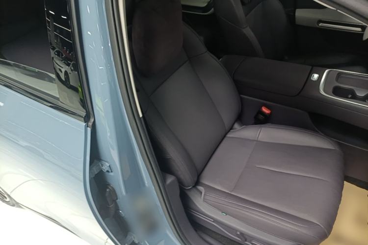 Used Leapmotor B01 2025 550 LiDAR Edition Right Front Seat