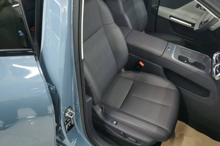 Used Leapmotor B01 2025 550 LiDAR Edition Right Front Seat