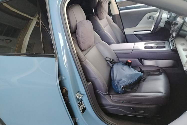 Used Leapmotor B01 2025 550 LiDAR Edition Right Front Seat