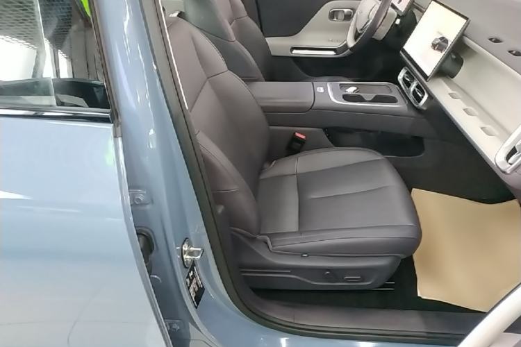 Used Leapmotor B01 2025 550 LiDAR Edition Right Front Seat