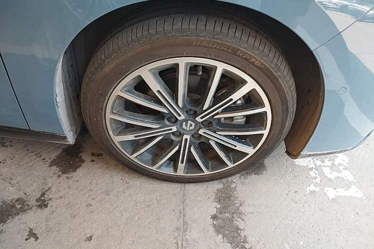 Used Leapmotor B01 2025 550 LiDAR Edition Right Front Wheel Hub