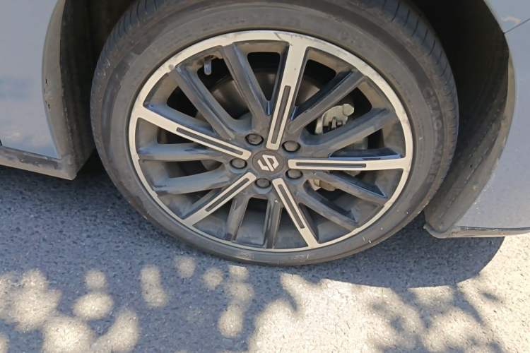Used Leapmotor B01 2025 650 Enjoyment Edition Right Front Wheel Hub