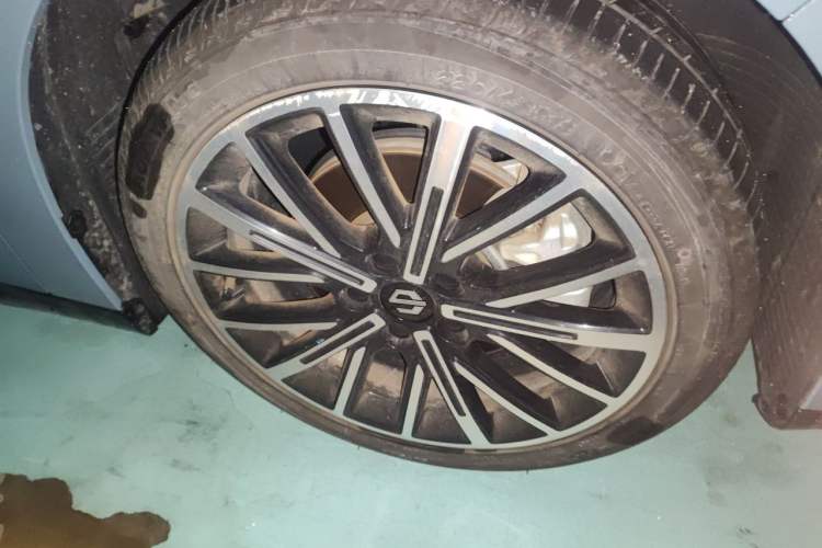 Used Leapmotor B01 2025 550 LiDAR Edition Right Front Wheel Hub