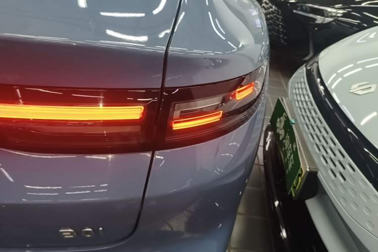 Used Leapmotor B01 2025 550 LiDAR Edition Right Rear Taillight