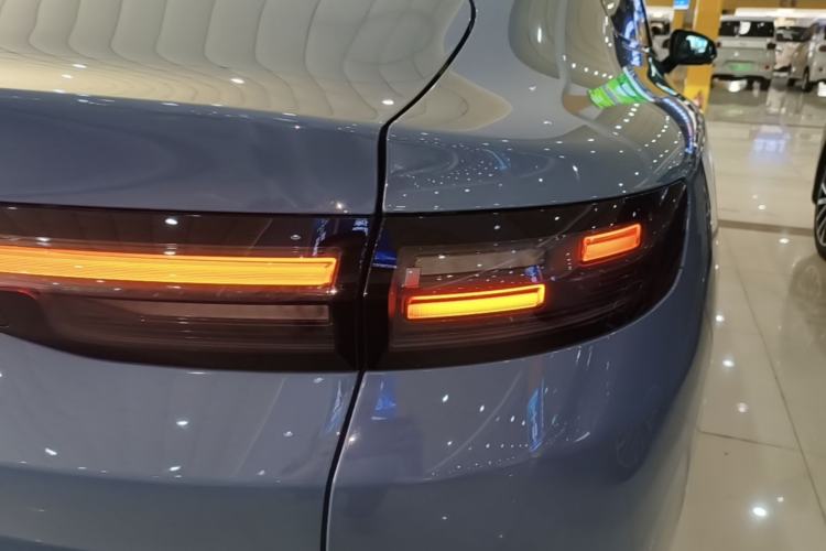 Used Leapmotor B01 2025 550 LiDAR Edition Right Rear Taillight