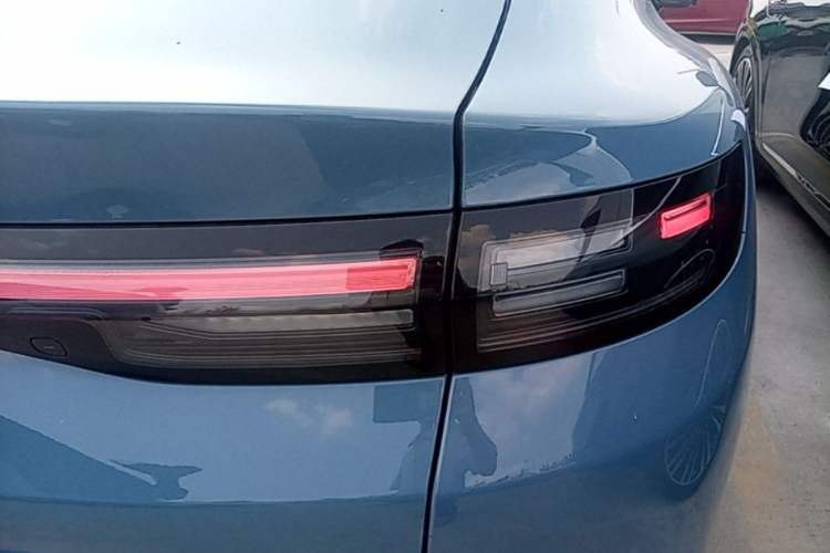 Used Leapmotor B01 2025 550 LiDAR Edition Right Rear Taillight