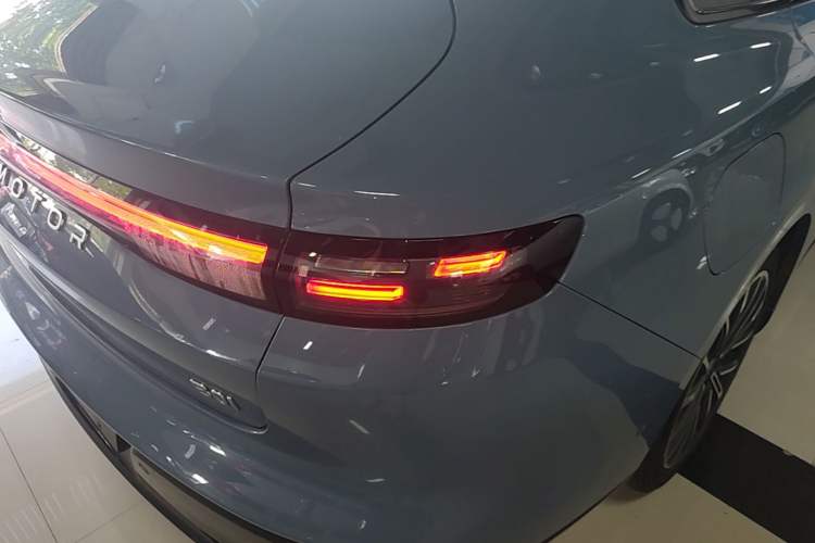 Used Leapmotor B01 2025 550 LiDAR Edition Right Rear Taillight