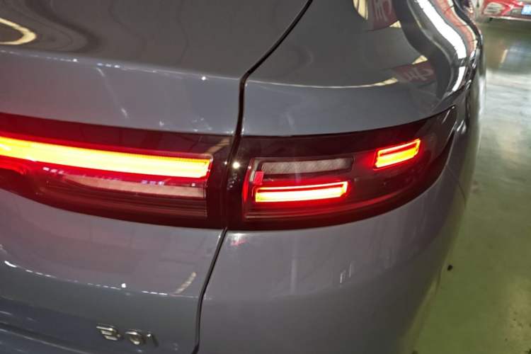 Used Leapmotor B01 2025 550 LiDAR Edition Right Rear Taillight