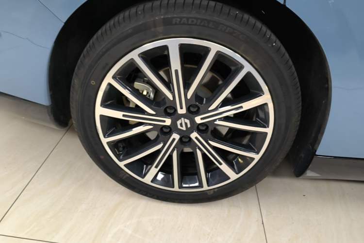 Used Leapmotor B01 2025 550 LiDAR Edition Right Rear Wheel Hub
