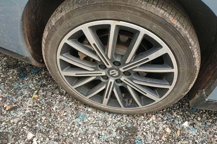 Used Leapmotor B01 2025 550 LiDAR Edition Right Rear Wheel Hub