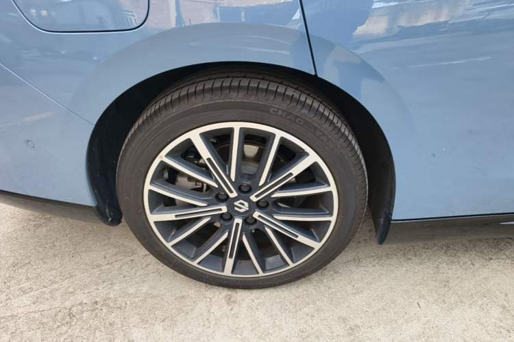 Used Leapmotor B01 2025 550 LiDAR Edition Right Rear Wheel Hub