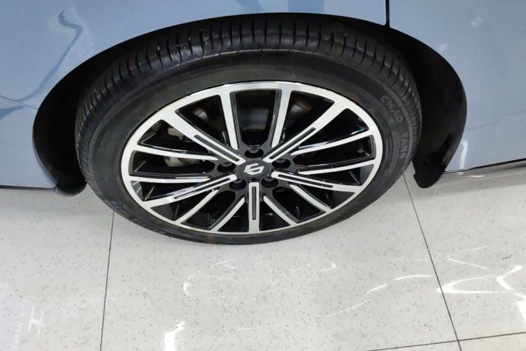 Used Leapmotor B01 2025 550 LiDAR Edition Right Rear Wheel Hub