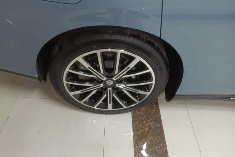 Used Leapmotor B01 2025 550 LiDAR Edition Right Rear Wheel Hub