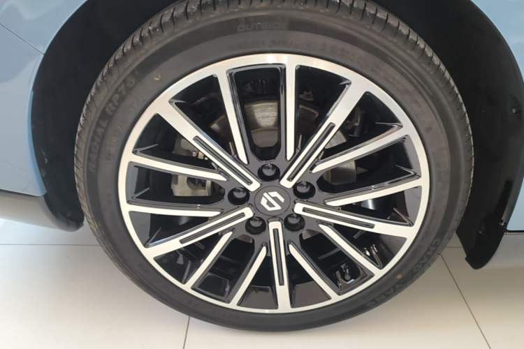 Used Leapmotor B01 2025 550 LiDAR Edition Right Rear Wheel Hub