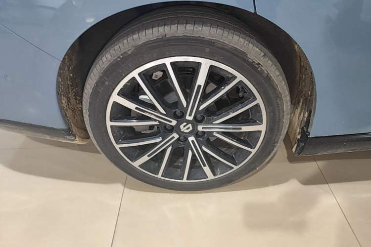 Used Leapmotor B01 2025 550 LiDAR Edition Right Rear Wheel Hub