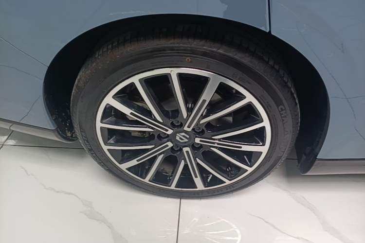 Used Leapmotor B01 2025 550 LiDAR Edition Right Rear Wheel Hub