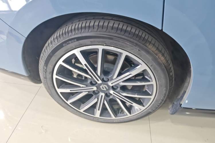 Used Leapmotor B01 2025 550 LiDAR Edition Right Rear Wheel Hub