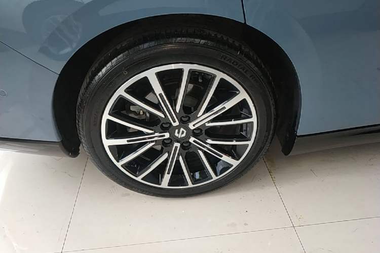 Used Leapmotor B01 2025 550 LiDAR Edition Right Rear Wheel Hub