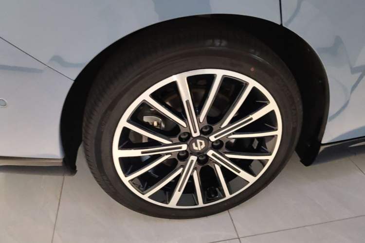 Used Leapmotor B01 2025 550 LiDAR Edition Right Rear Wheel Hub