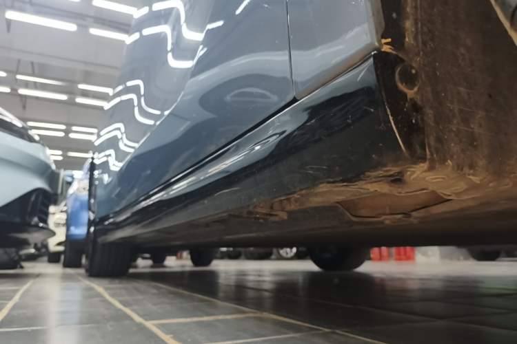 Used Leapmotor B01 2025 550 LiDAR Edition Right Side Sill