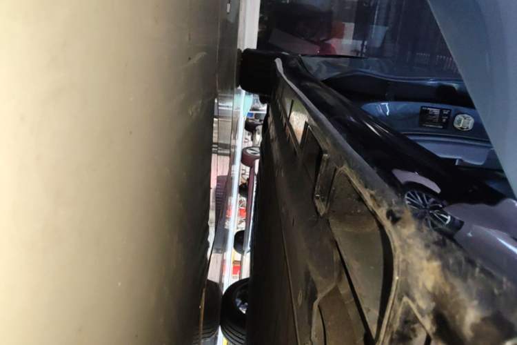 Used Leapmotor B01 2025 550 LiDAR Edition Right Side Sill