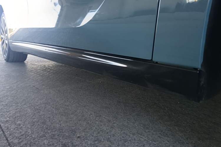 Used Leapmotor B01 2025 550 LiDAR Edition Right Side Sill