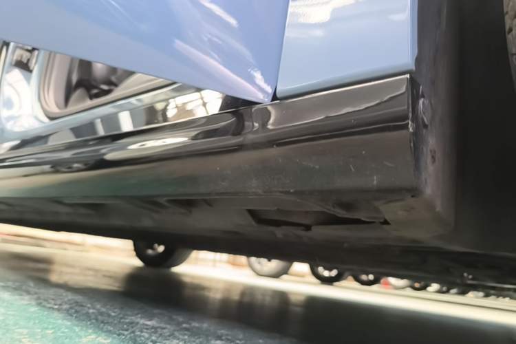 Used Leapmotor B01 2025 550 LiDAR Edition Right Side Sill