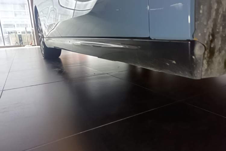 Used Leapmotor B01 2025 550 LiDAR Edition Right Side Sill