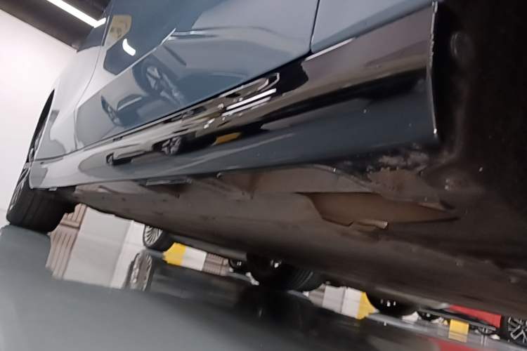 Used Leapmotor B01 2025 650 LiDAR Edition Right Side Sill