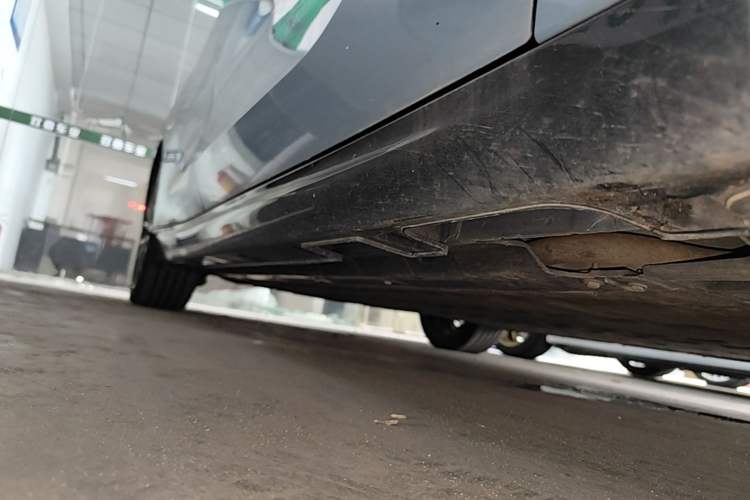 Used Leapmotor B01 2025 550 LiDAR Edition Right Side Sill