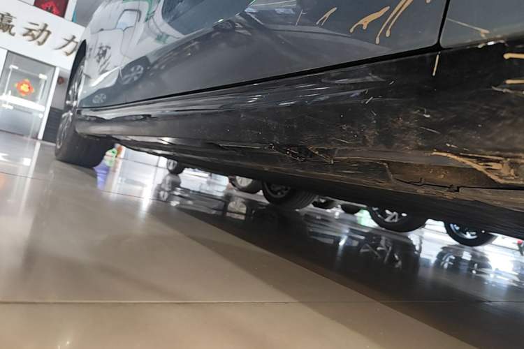 Used Leapmotor B01 2025 550 LiDAR Edition Right Side Sill