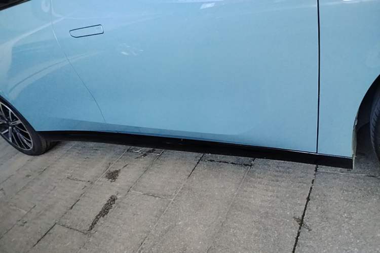 Used Leapmotor B01 2025 550 LiDAR Edition Right Side Sill